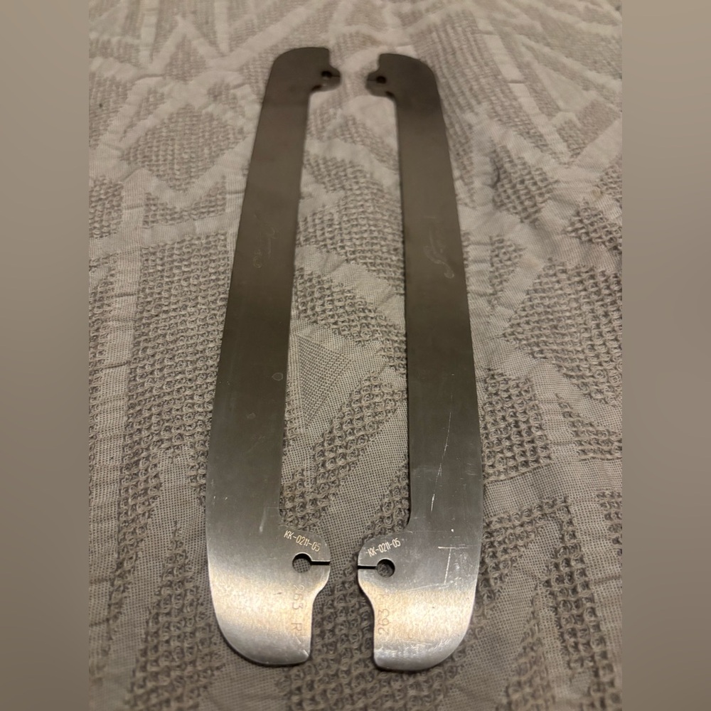 Step Steel Hockey ST Pro Z Stainless Steel Runners CCM Size 263